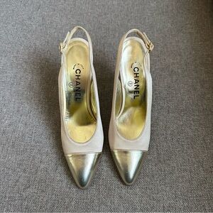 Vintage Chanel captoe slingback heels